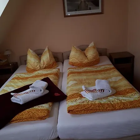 Zum Faesschen Hotel Raben Steinfeld