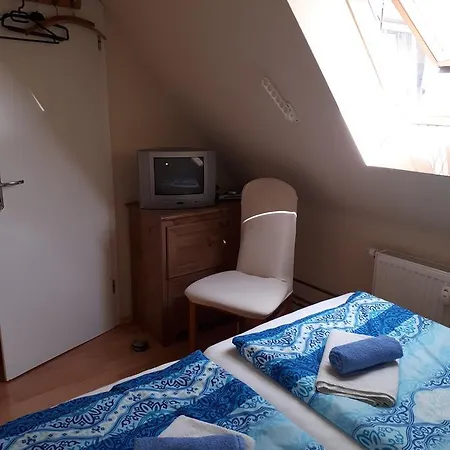 Zum Faesschen Hotel 3*