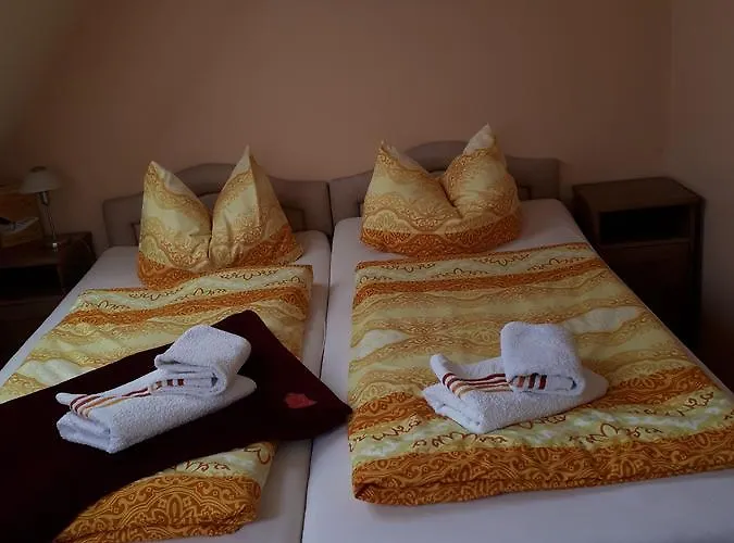 Zum Faesschen Hotel Raben Steinfeld